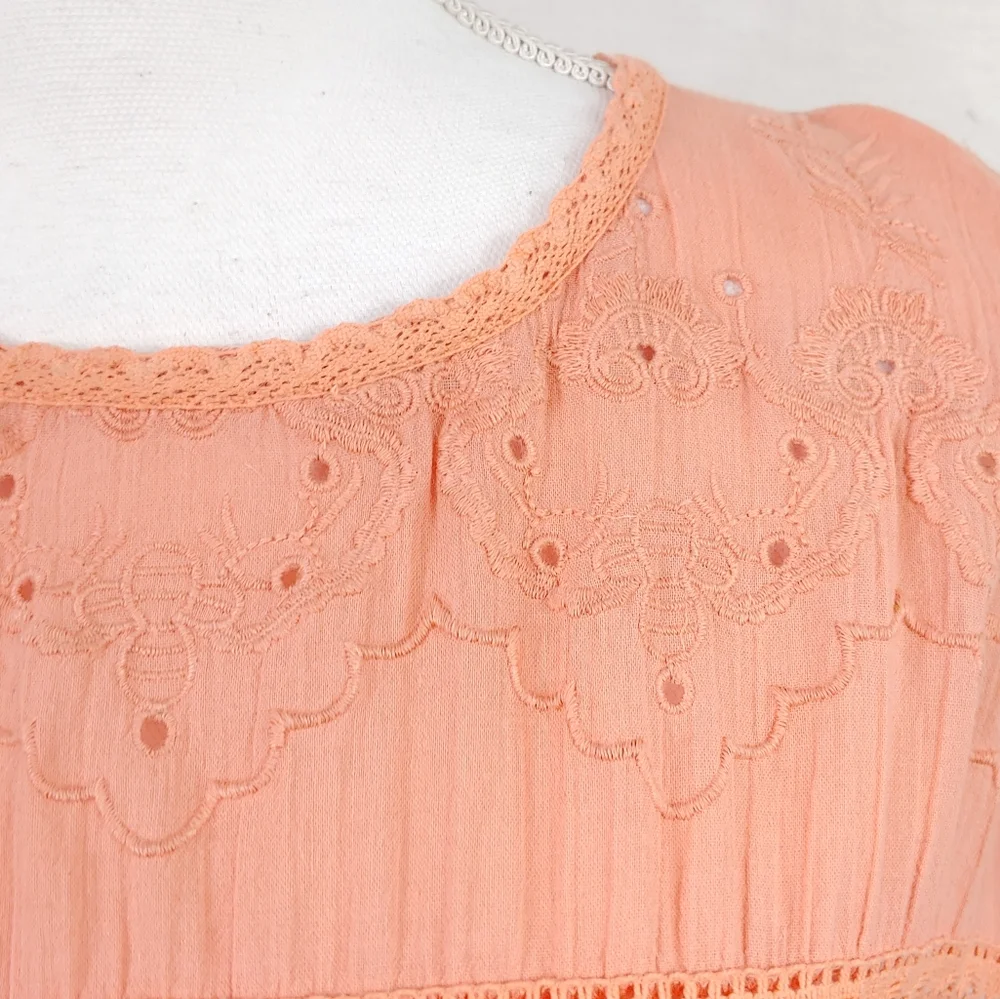 SUNDANCE EMBROIDERED PULLOVER TOP (936) - Picture 8 of 16